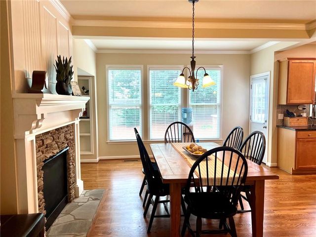 1025 Towne Mill Crossing, Canton, GA 30114