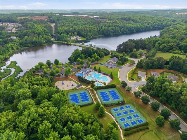 1025 Towne Mill Crossing, Canton, GA 30114