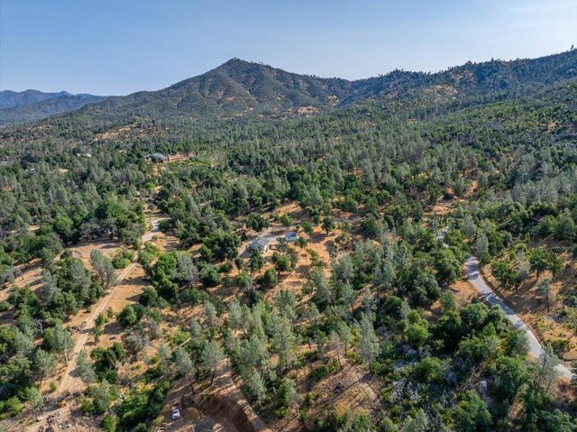 8550 Muletown Road, Redding, CA 96001