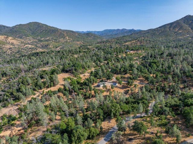 8550 Muletown Road, Redding, CA 96001