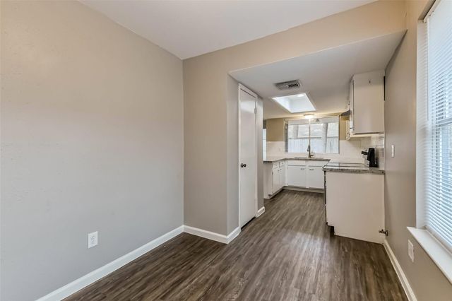 26 W Broken Oak Court, The Woodlands, TX 77381