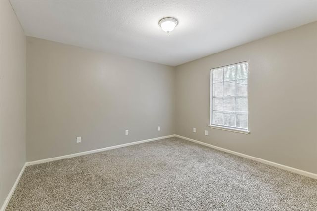 26 W Broken Oak Court, The Woodlands, TX 77381