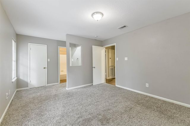 26 W Broken Oak Court, The Woodlands, TX 77381