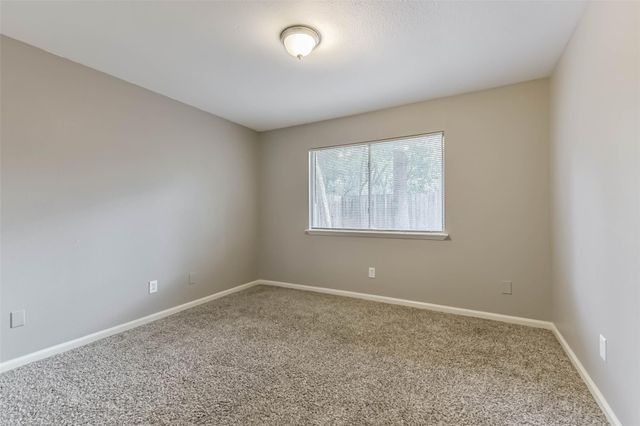 26 W Broken Oak Court, The Woodlands, TX 77381