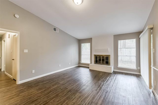 26 W Broken Oak Court, The Woodlands, TX 77381