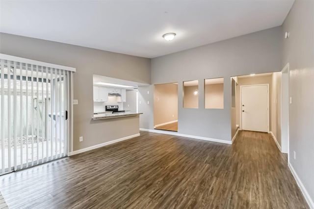 26 W Broken Oak Court, The Woodlands, TX 77381