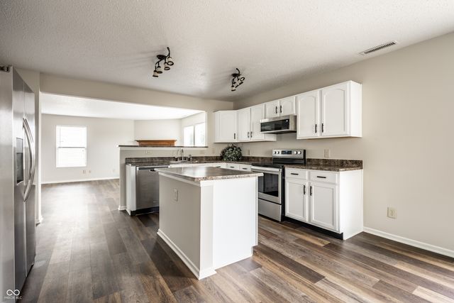 1224 Maple Trace Way, Sheridan, IN 46069