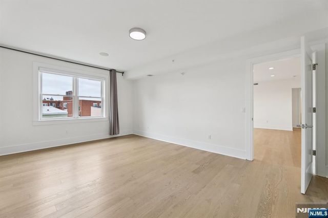 209-211 Hackensack Plank Road 5B, Weehawken, NJ 07086