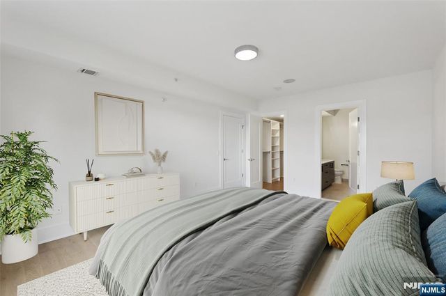 209-211 Hackensack Plank Road 5B, Weehawken, NJ 07086