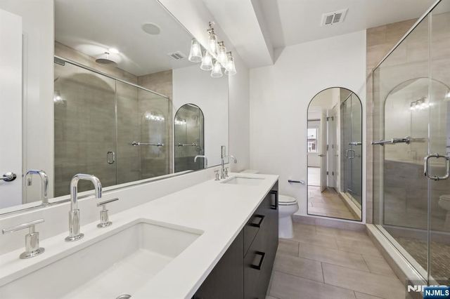 209-211 Hackensack Plank Road 5B, Weehawken, NJ 07086