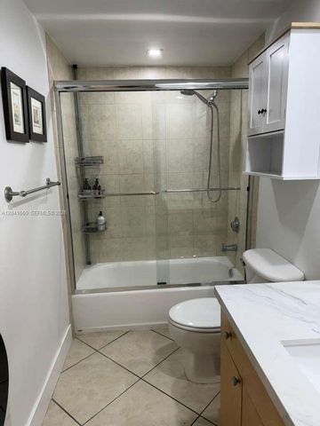 2630 SW 28th St 34, Miami, FL 33133