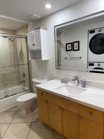 2630 SW 28th St 34, Miami, FL 33133