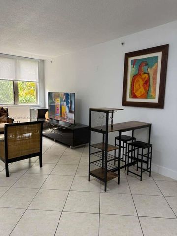 2630 SW 28th St 34, Miami, FL 33133