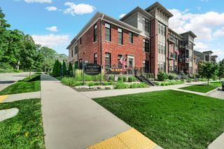 208 Campbell Street #107, Valparaiso, IN 46385