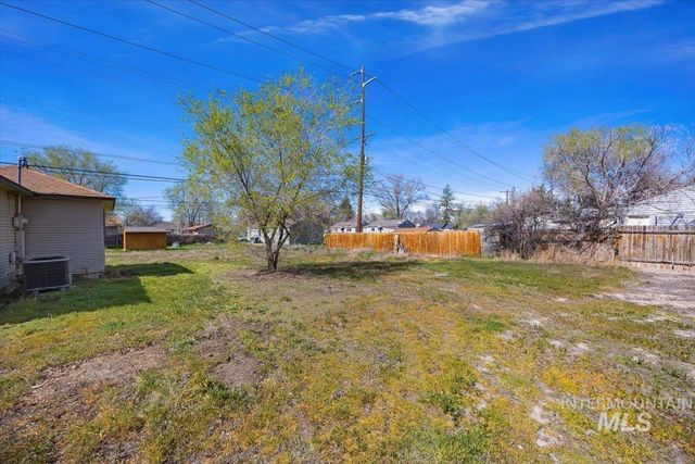 481 Borah Ave, Twin Falls, ID 83301