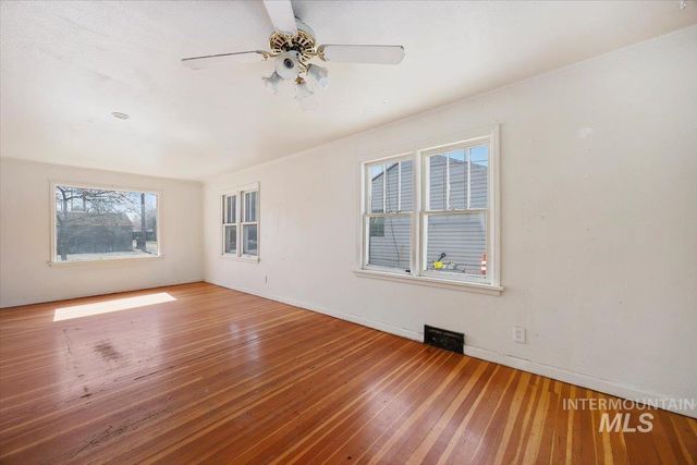 481 Borah Ave, Twin Falls, ID 83301