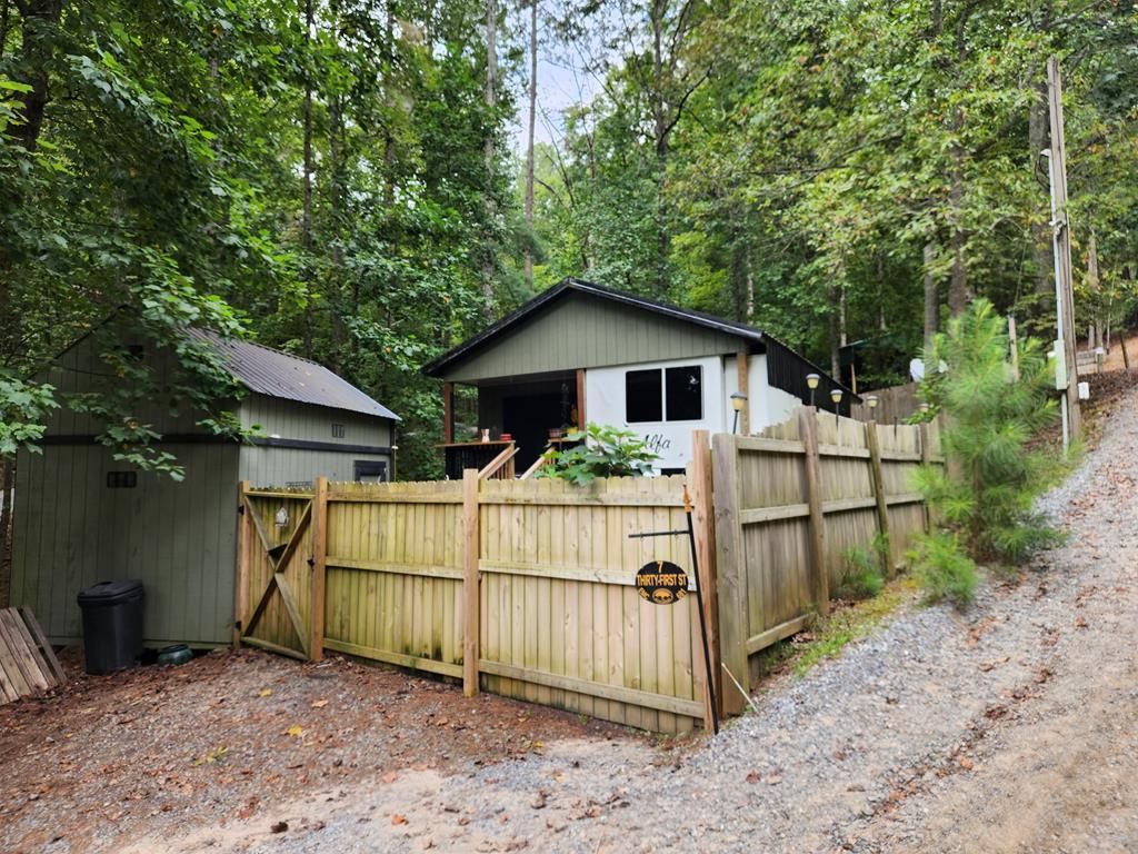7 31st Street, Ellijay, GA 30540