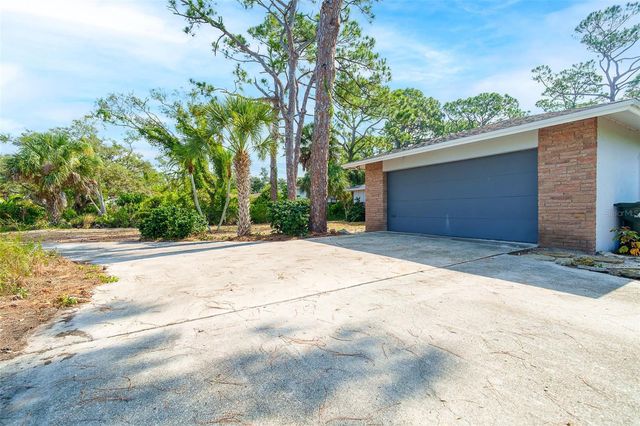 5833 S MIAMI ROAD, Venice, FL 34293