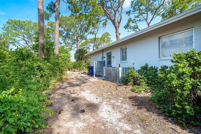 5833 S MIAMI ROAD, Venice, FL 34293