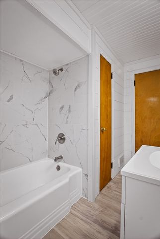 1309 Justine St, Sheraden, PA 15204