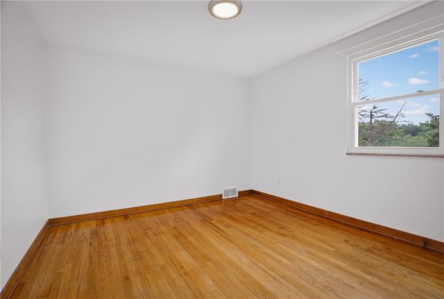 1309 Justine St, Sheraden, PA 15204
