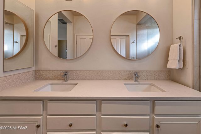 60685 E Arroyo Vista Drive, Oracle, AZ 85623