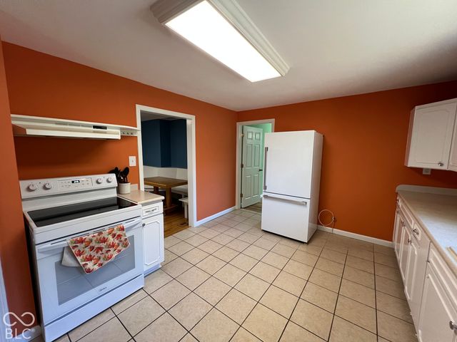 1358 N Ridgeview Drive, Indianapolis, IN 46219