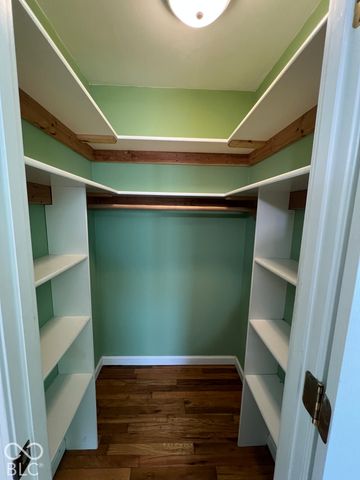 1358 N Ridgeview Drive, Indianapolis, IN 46219