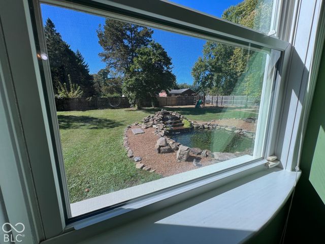 1358 N Ridgeview Drive, Indianapolis, IN 46219