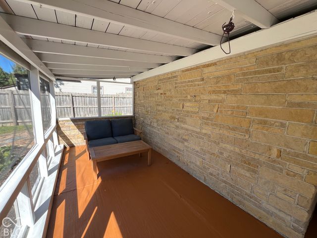 1358 N Ridgeview Drive, Indianapolis, IN 46219