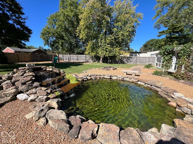 1358 N Ridgeview Drive, Indianapolis, IN 46219