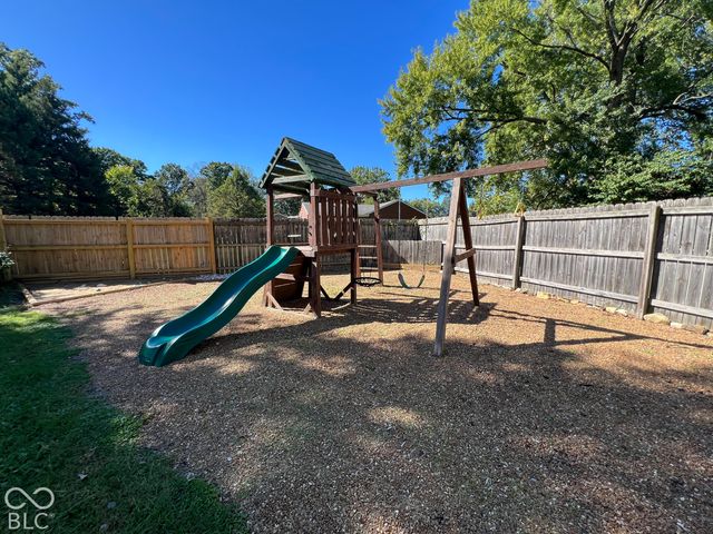 1358 N Ridgeview Drive, Indianapolis, IN 46219