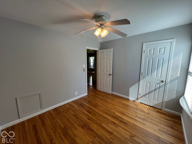 1358 N Ridgeview Drive, Indianapolis, IN 46219