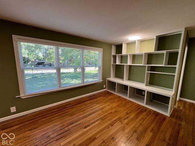 1358 N Ridgeview Drive, Indianapolis, IN 46219