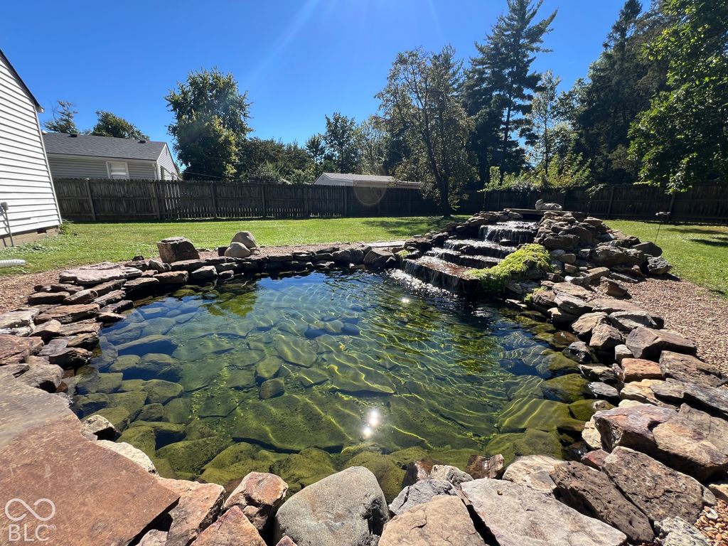 1358 N Ridgeview Drive, Indianapolis, IN 46219
