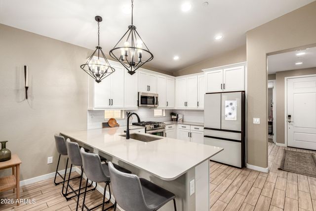 9624 E THUNDERBOLT Avenue, Mesa, AZ 85212
