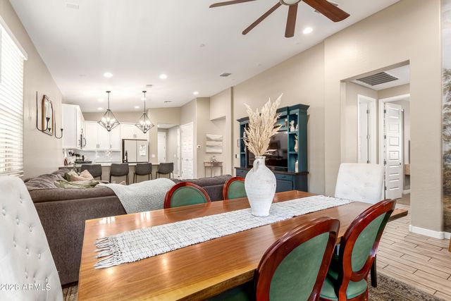 9624 E THUNDERBOLT Avenue, Mesa, AZ 85212