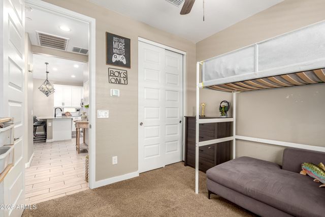 9624 E THUNDERBOLT Avenue, Mesa, AZ 85212