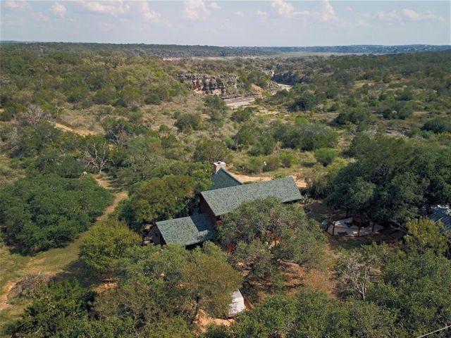 601 Echo DR, Spicewood, TX 78669