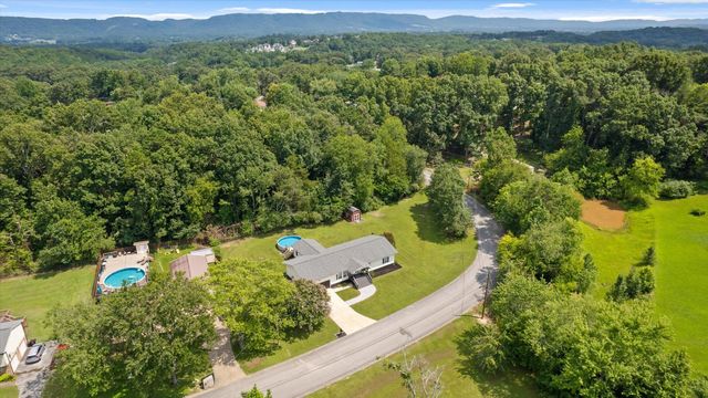 7325 Asteroid Lane, Harrison, TN 37341