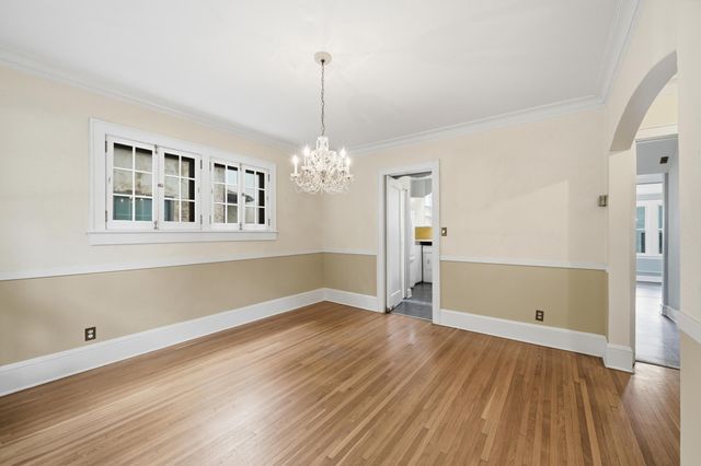 2189 Saint Clair Avenue, Saint Paul, MN 55105