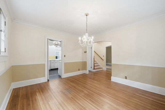 2189 Saint Clair Avenue, Saint Paul, MN 55105