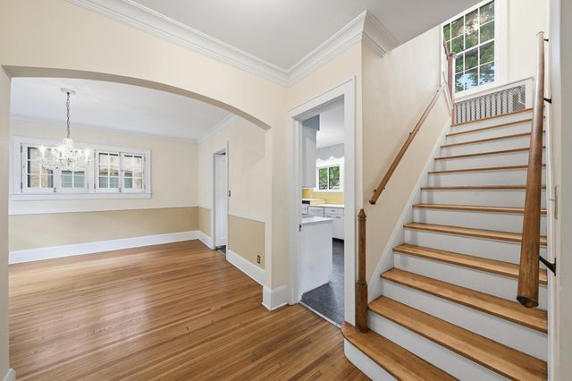 2189 Saint Clair Avenue, Saint Paul, MN 55105