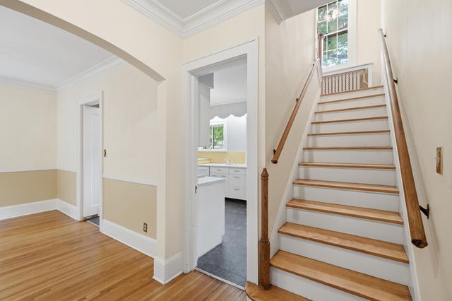 2189 Saint Clair Avenue, Saint Paul, MN 55105