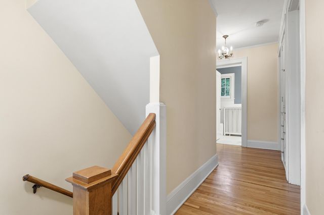 2189 Saint Clair Avenue, Saint Paul, MN 55105