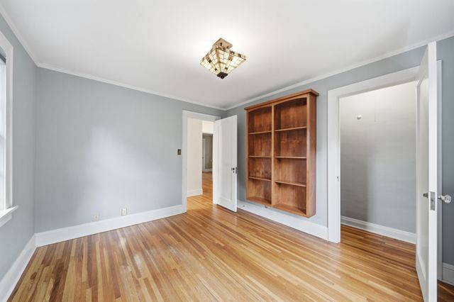 2189 Saint Clair Avenue, Saint Paul, MN 55105