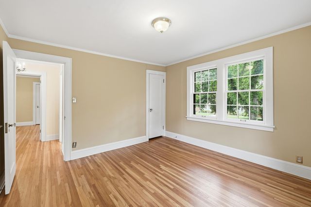 2189 Saint Clair Avenue, Saint Paul, MN 55105