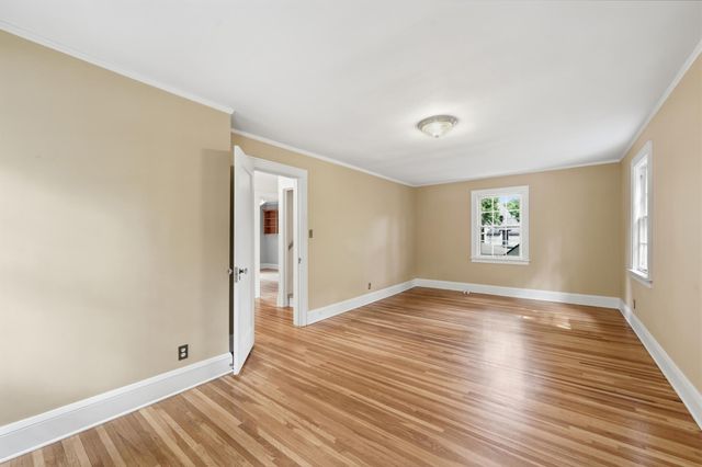 2189 Saint Clair Avenue, Saint Paul, MN 55105