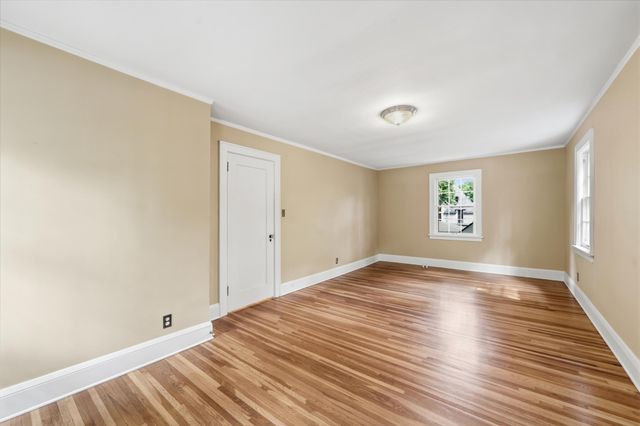 2189 Saint Clair Avenue, Saint Paul, MN 55105