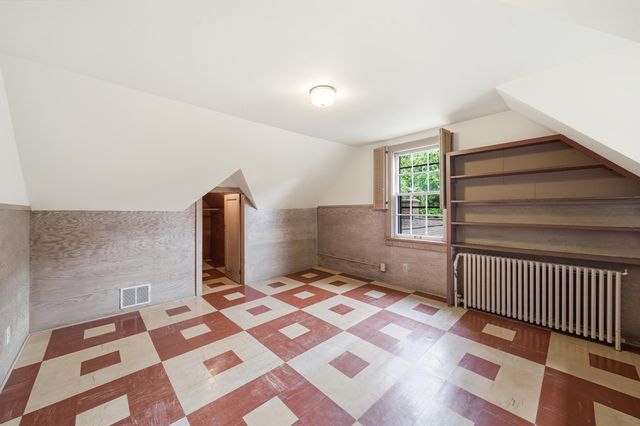 2189 Saint Clair Avenue, Saint Paul, MN 55105